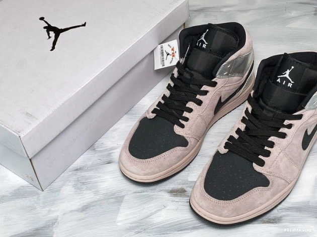 Dirty BQ6472-602 Iridescent 1 Jordan (W) Air Mid Powder 1112